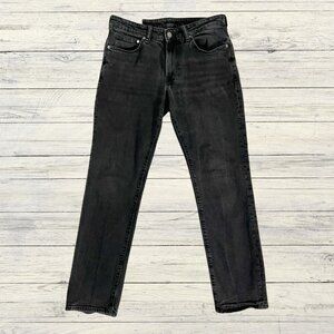 H&M Regular Fit Black Jeans- Classic Everyday Style & Modern Comfort, Size 32x32